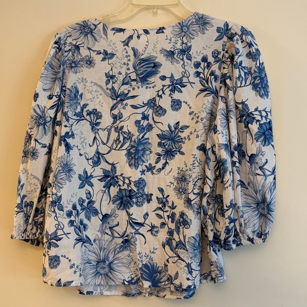 H&M Blue Floral Linen Blend Button Down Women's Boho Blouse, size L - Picture 5 of 5